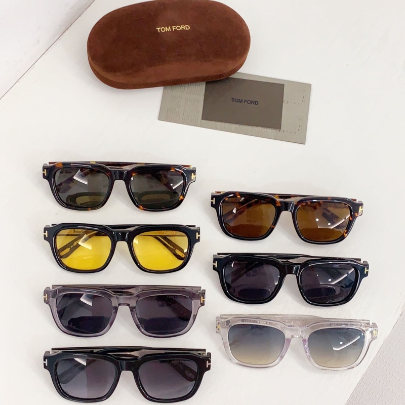 TOM FORD